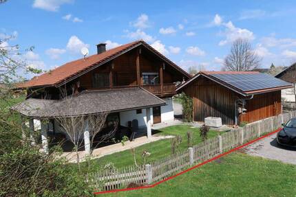 stattliches Wohnhaus + Gewerbeflächen, Egglkofen