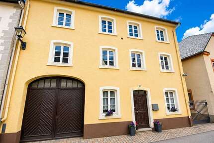 Haus zum Kaufen in Neumagen-Dhron 165.000,00 € 146 m²