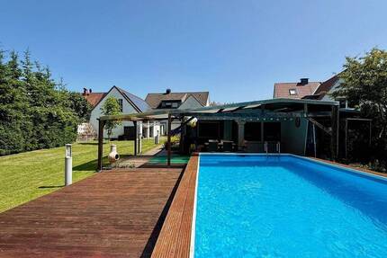 Fröndenberg-Ardey: Ein Zuhause zum Verlieben - Mit Pool und Garten als Relaxzone!