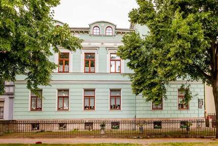 Haus zum Kaufen in Quedlinburg 800.000,00 € 560 m²