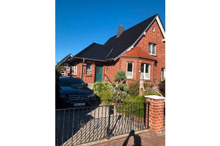 Grundstück mit Haus f. Investoren - Dierhagen