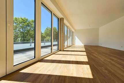 Wohnung zum Mieten in Frankfurt am Main 1.750,00 € 89 m²