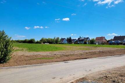 Grundstück zu verkaufen in Oettersdorf 100.000,00 € 1100 m²