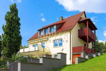 Sonniges Zweifamilienhaus in begehrter Aussichtslage Forchheims!
