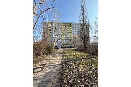 Wohnung zum Mieten in Halle 540,00 € 73 m²