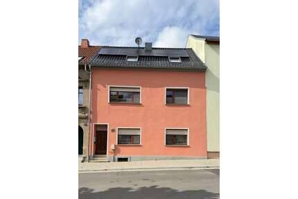 Haus zum Kaufen in Grimma 260.000,00 € 150 m²