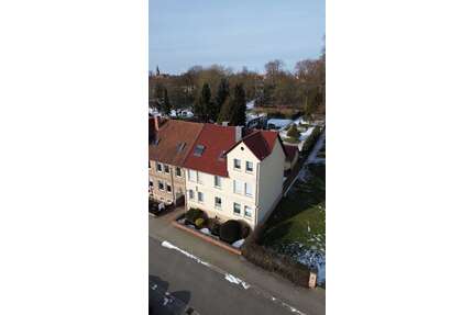 Haus zum Kaufen in Hötensleben 220.000,00 € 300 m²