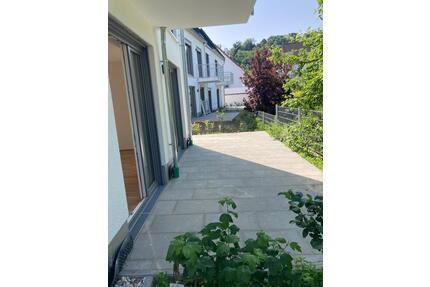 2 Zimmer Neubau - Wohnung im EG mit Terrasse - Stadtvilla - Kumhausen