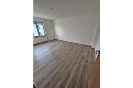 Helle 74 m2 3 ZKB Wohnung in Zentraler Lage in Bous - 01.09.2026