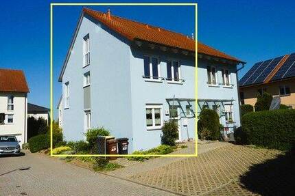 - Doppelhaushälfte mit Terrasse und Stellplatz - - Weißenfels