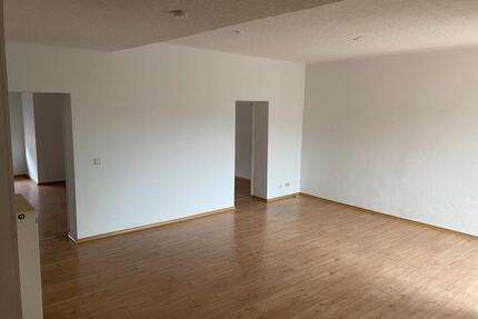 3 Zimmer Küche Bad Balkon in Saarwellingen