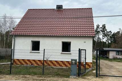 Haus zum Kaufen in Bernsdorf 199.000,00 € 154.85 m²