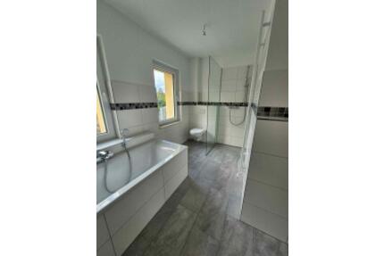 Moderne 4-Raum-Wohnung in Groß Strömkendorf Terrasse und Balkon - Neuburg