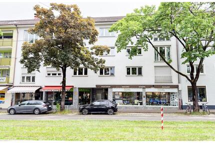 Charmante 3-Zimmer-Altbauwohnung mit Blick auf dem Schlossberg - Freiburg im Breisgau Herdern