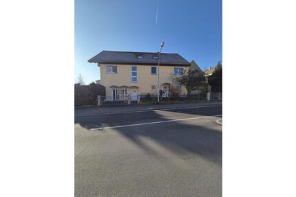 Modernisiertes Wohn- und Geschäftshaus - Hermsdorf