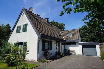 Haus zum Mieten in Leverkusen 2.200,00 € 175 m²