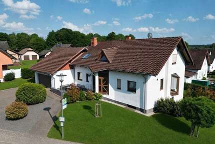 Haus zum Kaufen in Orenhofen 495.000,00 € 311 m²