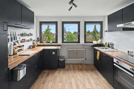 Wohnung zum Kaufen in Erlangen 325.000,00 € 98 m²