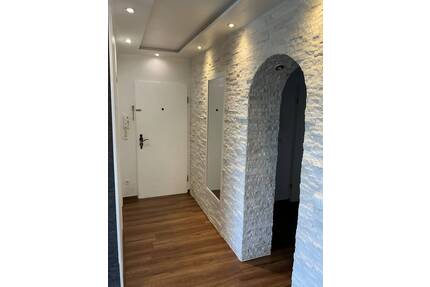 Wunderschöne 4-Zimmer-Wohnung mit Balkon, Aufzug und Tiefgaragenstellplatz! - Mönchengladbach Beltinghoven