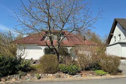 Haus zum Kaufen in Einbeck 439.000,00 € 220 m²