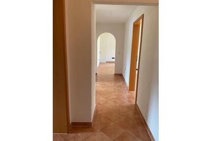4-Zimmer-Wohnung mit Terrasse & Garten in Oberkochen - Nähe ZEISS