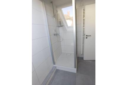 Dachgeschosswohnung - 400,00&nbsp;EUR Kaltmiete, ca.&nbsp; 55,00&nbsp;m&sup2; in Weikersheim (PLZ: 97990)