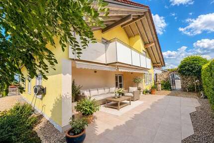 Haus zum Kaufen in Waldburg 1.350.000,00 € 235 m²