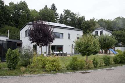 Haus zum Mieten in Gablingen 2.900,00 € 200 m²