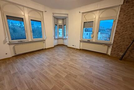 Großzügige 3 Zimmer Wohnung in zentraler Lage von Kirn