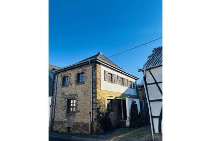 Haus zum Kaufen in Nideggen BERG 169.000,00 € 100 m²