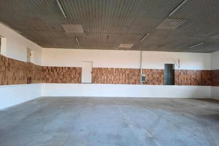 Vermietung Vermieten: Lagerhalle Halle 300 qm Autobahnanschluss - Bergrheinfeld