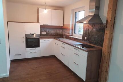 Komplett sanierte 2-Zimmer-Wohnung mit EBK & Fußbodenheizung in F - Frielendorf