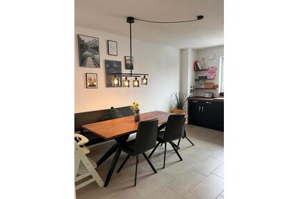 Wohnung zu Vermieten - 1.600,00&nbsp;EUR Kaltmiete, ca.&nbsp; 94,00&nbsp;m&sup2; in Mering (PLZ: 86415)
