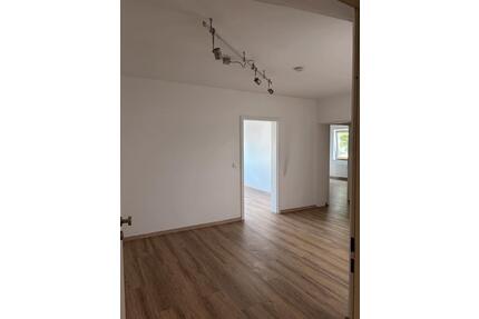 Wohnung in Löhne Gohfeld - 180.000,00&nbsp;EUR Kaufpreis, ca.&nbsp; 83,00&nbsp;m&sup2; in Löhne (PLZ: 32584)