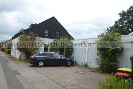 Haus zum Kaufen in Krefeld 225.000,00 € 174 m²