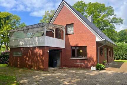 Haus zum Kaufen in Großenkneten Ahlhorn 250.000,00 € 143.63 m² - Großenkneten / Ahlhorn