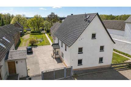 Haus zum Kaufen in Annaburg 135.000,00 € 210 m²