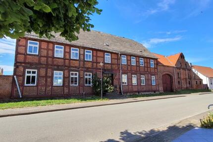 Bieterverfahren | Großes Bauernhaus mit Scheune | ruhige Lage - Kalbe (Milde)