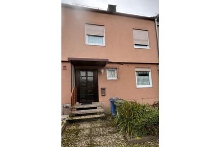 Reihenmittelhaus in Bischofsheim (65474) zum Verkauf