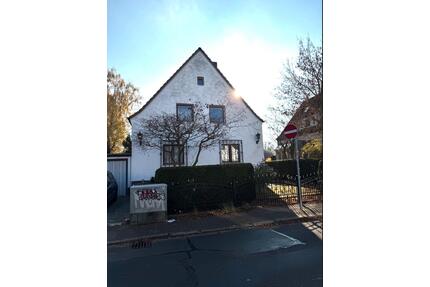 Charmantes Einfamilienhaus in Lichterfelde mit Potenzial - Berlin Steglitz-Zehlendorf