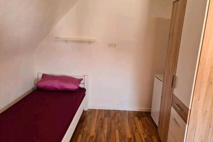Vermietung von Zimmern - 600,00&nbsp;EUR Kaltmiete, ca.&nbsp; 25,00&nbsp;m&sup2; in Uhingen (PLZ: 73066)