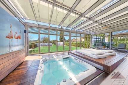 Haus zum Kaufen in Herrenberg 1.700.000,00 € 234 m²