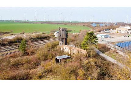 AUKTION: Grundstück mit Wasserturm - Teuchern
