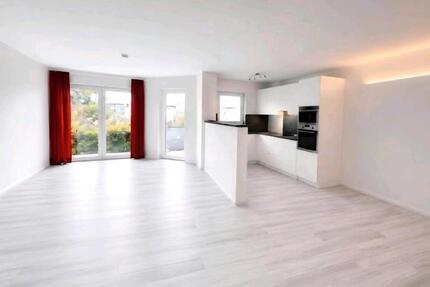 Modernisierte 3-Zimmerwhg. mit Balkon, Stellpl, Kamin, bezugsfrei - Idstein