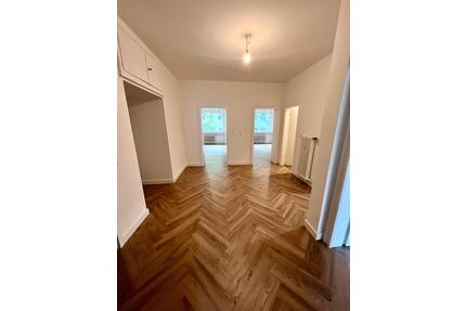 3 Zimmer Wohnung mit Einbauküche und XXL - Düsseldorf Stadtmitte