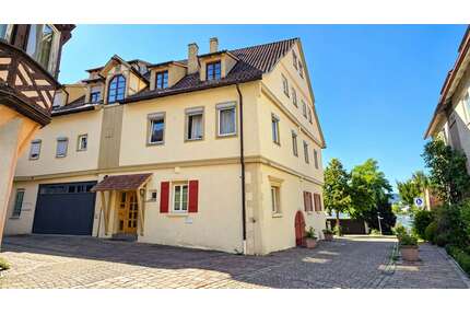 Haus zum Kaufen in Leonberg 800.000,00 € 380 m²