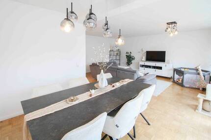 Modernes Wohnglück trifft auf kluge Investition: Frisch sanierte 3-Zimmer-Oase - Neuenbürg