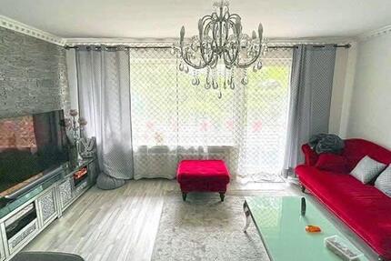 3-Zi Wohnung Balkon + Stellplatz (2 Autos) provisionsfrei - Solingen