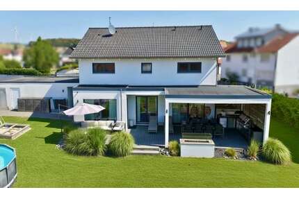 Haus zum Kaufen in Kefenrod 680.000,00 € 183.94 m²