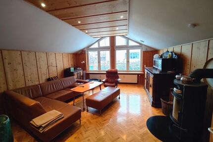 6-Zimmer-Wohnung (OG+DG, 139 m²) mit großem Grundstück - Bad Dürrheim